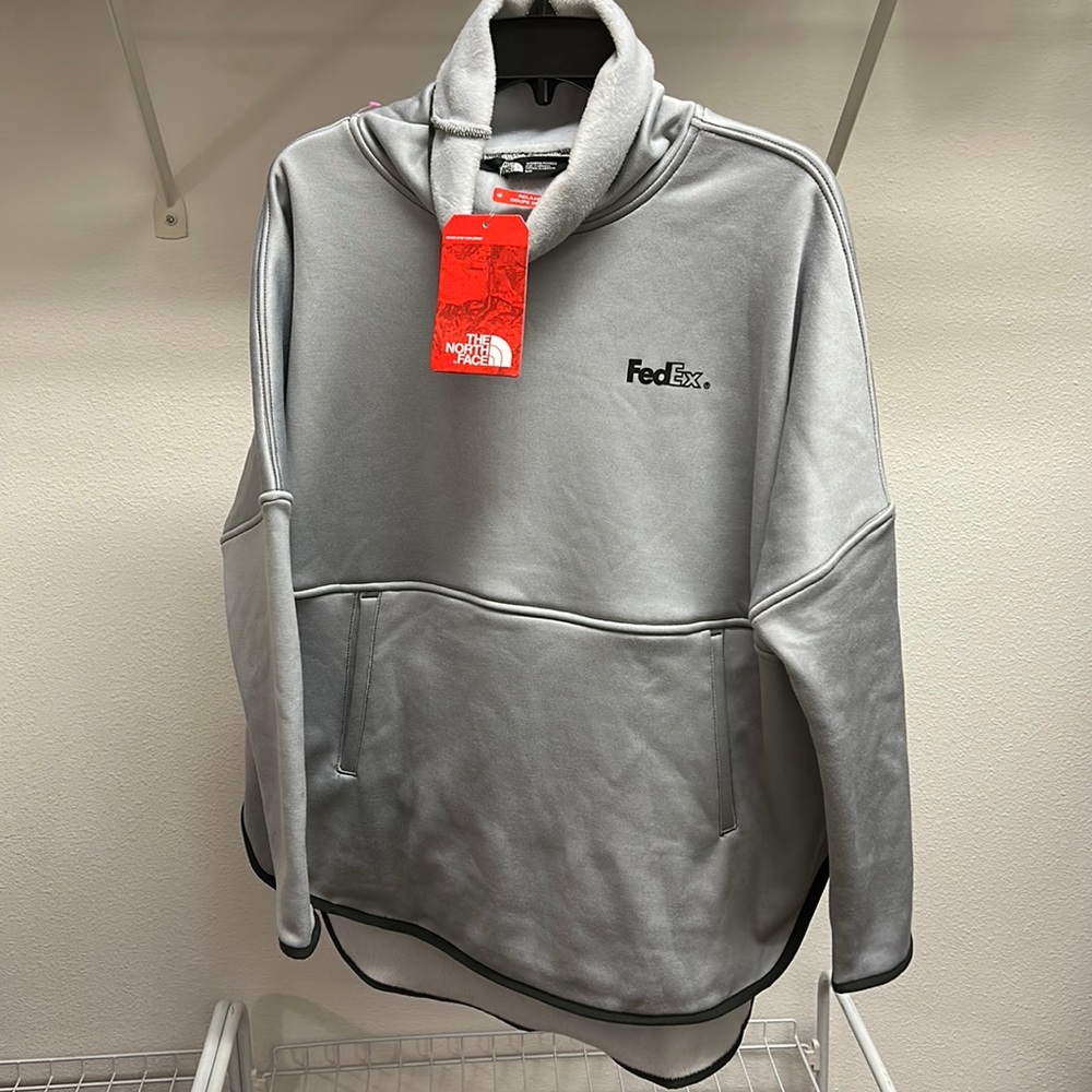 NWT North Face Gray Pullover